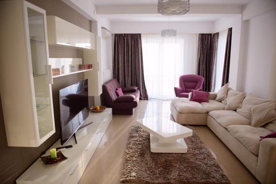 Sadara Sea Breeze Apartment Năvodari Екстериор снимка