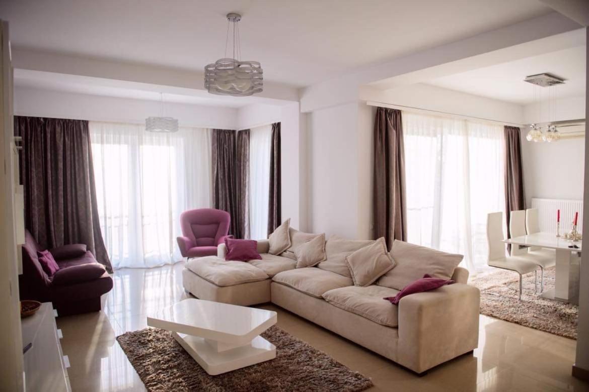Sadara Sea Breeze Apartment Năvodari Екстериор снимка