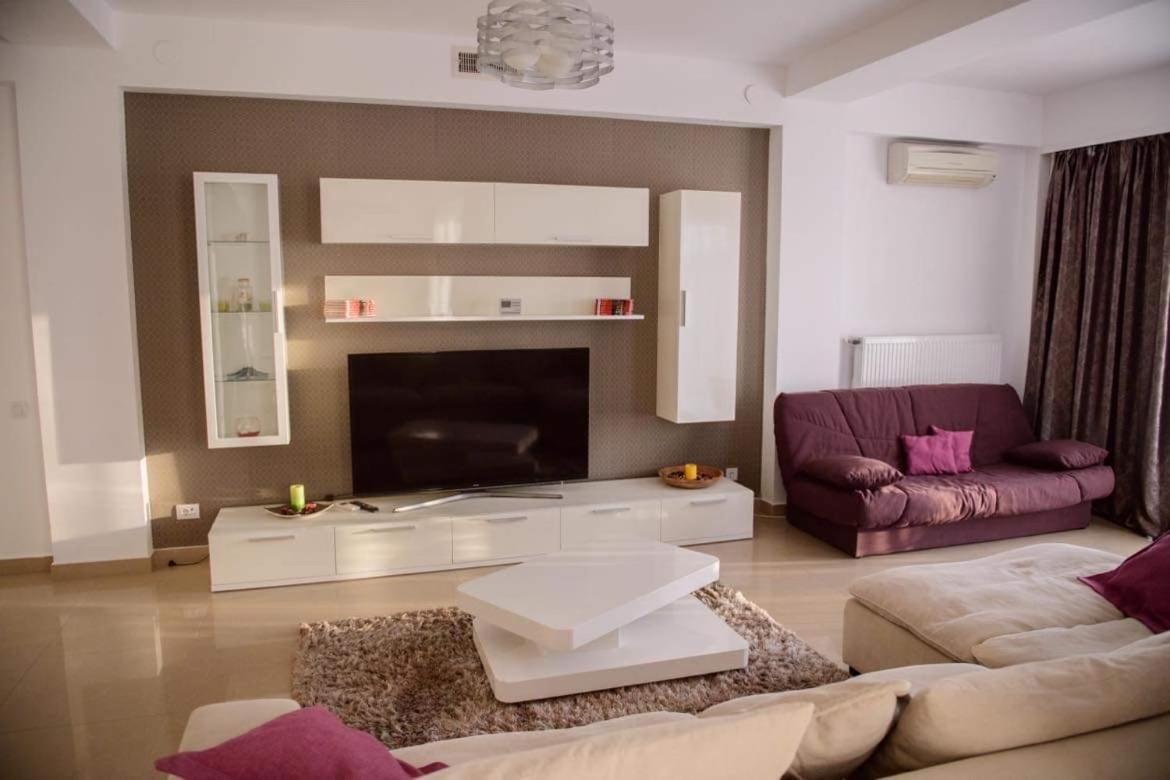 Sadara Sea Breeze Apartment Năvodari Екстериор снимка
