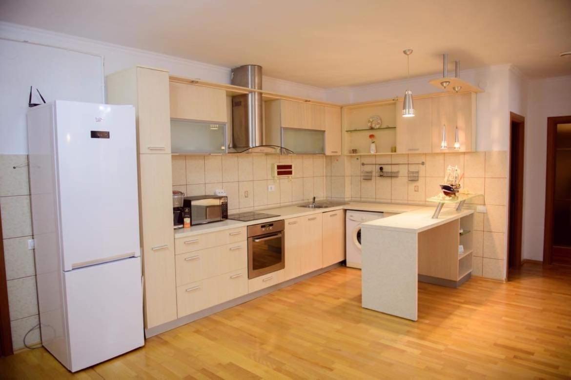 Sadara Sea Breeze Apartment Năvodari Екстериор снимка