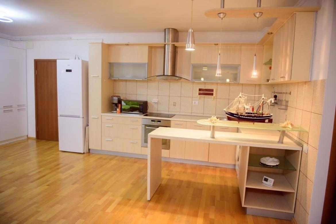 Sadara Sea Breeze Apartment Năvodari Екстериор снимка